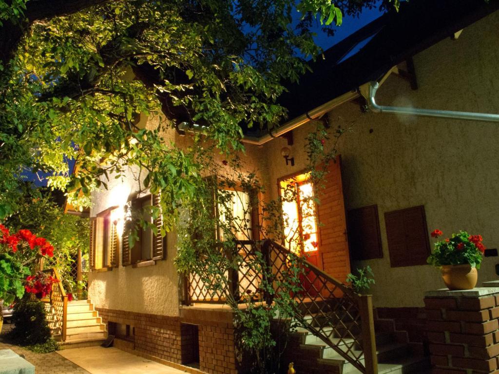 Foki Apartman โชพรอน ภายนอก รูปภาพ